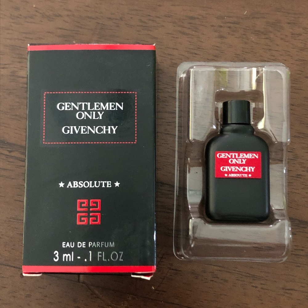 Gentlemen only absolute eau de parfum miniature 4ml